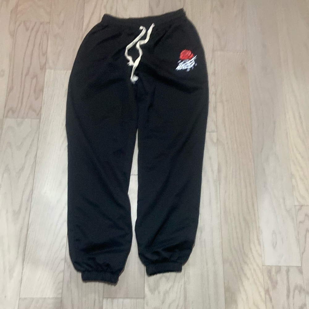 Black Graphic Rose Sweatpants Size Medium